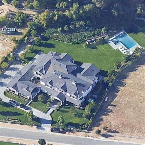 Kylie Jenner's House in Hidden Hills, CA (Google Maps) (#5)