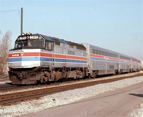 Amtrak, EMD F40PH four-axle diesel-electric locomotive in Whiting ...