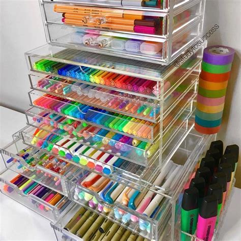 This is so clever ! Use makeup containers for your stationery 🖌 @studystosuccess thank you 🌸 🖌 ...