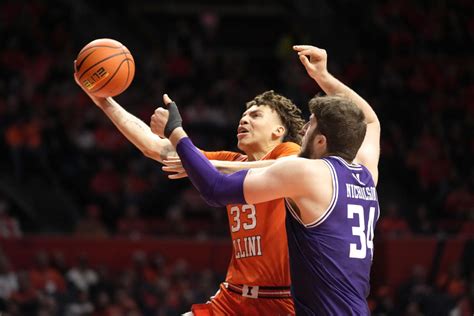 Marcus Domask scores 32 points, No. 9 Illinois dominates Northwestern 96-66