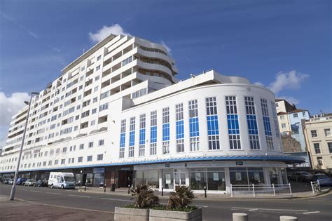 Hastings Seafront | neOnbubble