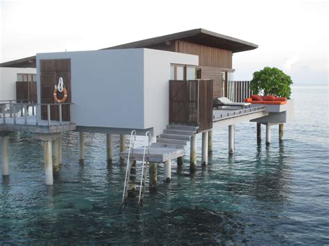 Park Hyatt Maldives - Review - Park Sunset Overwater Villa silber