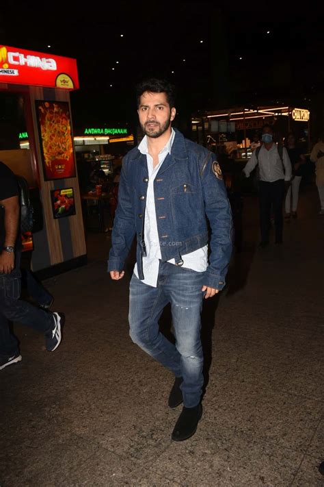 Denim On Duty! Varun Dhawan Looks Classy