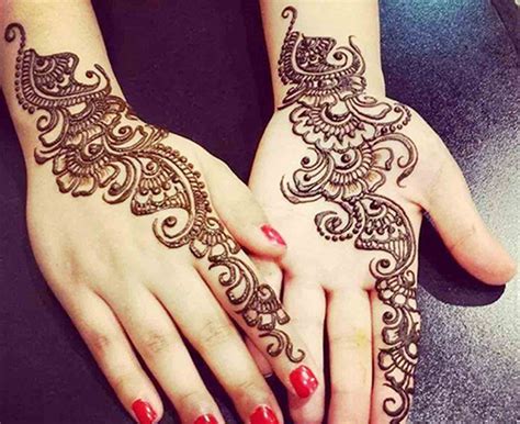 30 Latest And Gorgeous Back Hand Mehndi Designs For Any Occasion