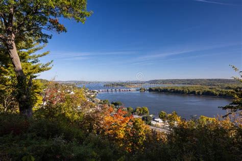 Mississippi River Scenic Autumn View Stock Image - Image of landscape ...