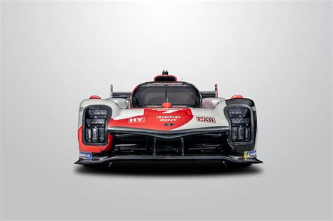 24 Hours of Le Mans – TOYOTA GAZOO Racing unveils the GR010 Hybrid Hypercar | 24h-lemans.com