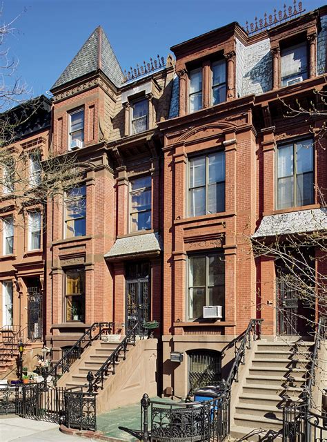 A Stunning Photographic Timeline of New York City’s Iconic Brownstones ...