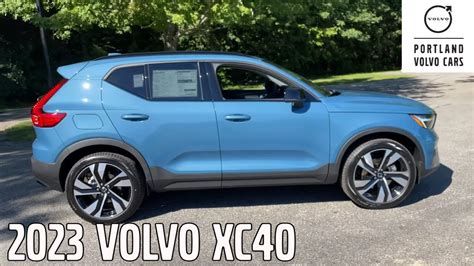 2023 Volvo XC40 B5 Plus Dark in Fjord Blue / Walkaround with Heather ...