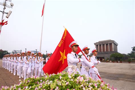 Flag raising ceremony in Ba Dinh Square to mark National Day