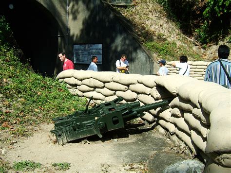 Asisbiz Philippines Manila Corregidor Island Malinta Tunnel East Entranace 2005 01