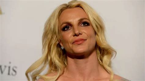 Britney Spears deletes Instagram page after urging she 'didn't mean to ...