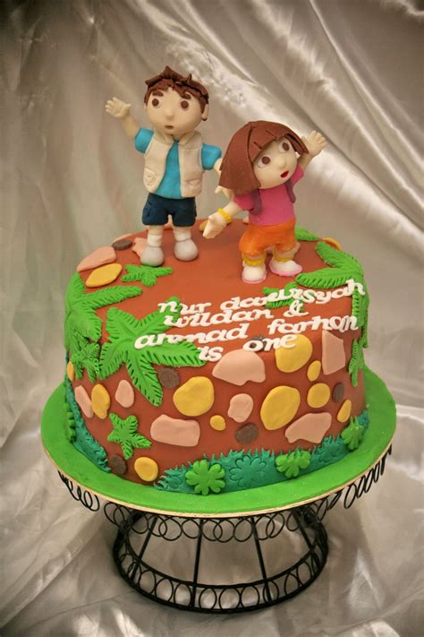 Rizq Cakes: Dora and Diego