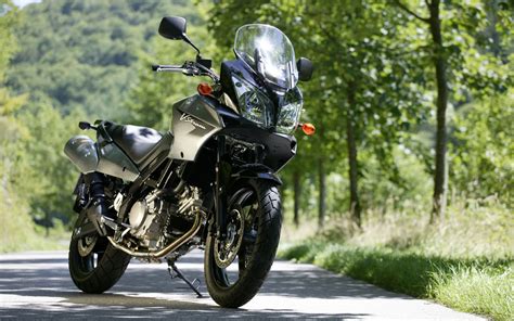 Suzuki V-Strom 650 Review - Pros, Cons, Specs & Ratings