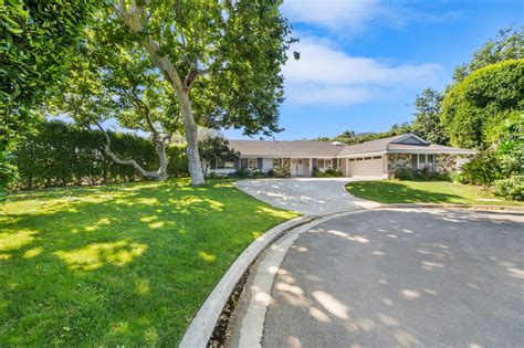 Mark Gruskin Malibu Real Estate | 30751 La Brisa Dr. Malibu