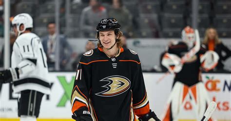 Trevor Zegras, Ducks Agree to 3-Year Contract Worth $5.75M Annually | News, Scores, Highlights ...