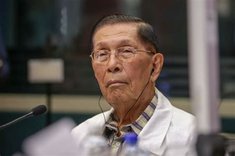 Sandiganbayan orders presence of Enrile, Reyes, Napoles for signing pre ...