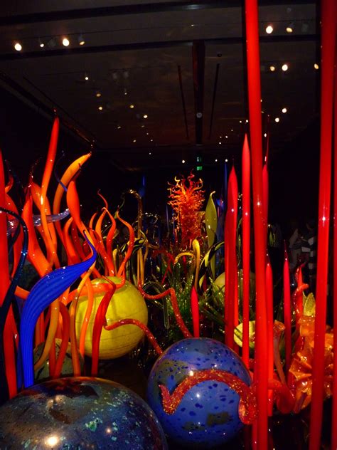 Two Ends of the Pen: Dale Chihuly Glass Exhibit