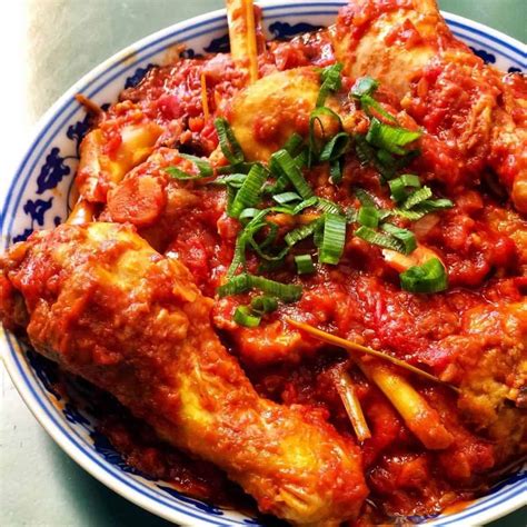 Ayam Masak Merah: Lauk Perayaan Kegemaran Ramai!