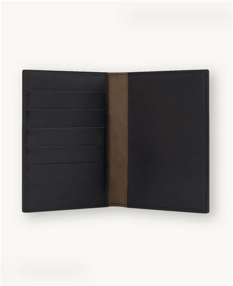 HAND PAINTED PASSPORT COVER BLACK – MONTROI