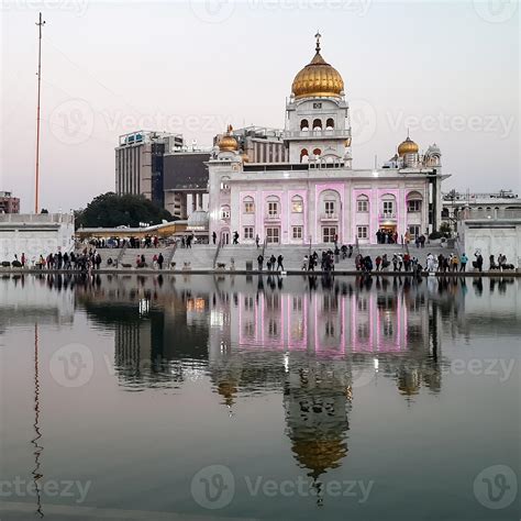 Gurdwara Bangla Sahib is the most prominent Sikh Gurudwara, Bangla Sahib Gurudwara inside view ...