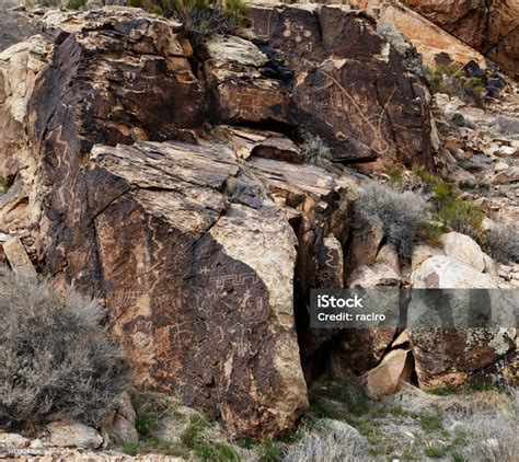 Fremont Culture Rock Art Panels Central Utah Stock Photo - Download Image Now - Ancient, Art ...