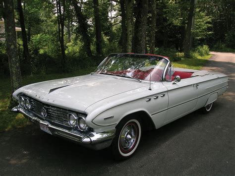 1961 Buick Invicta Convertible | Vintage Motor Cars of Hershey 2010 | RM Sotheby's