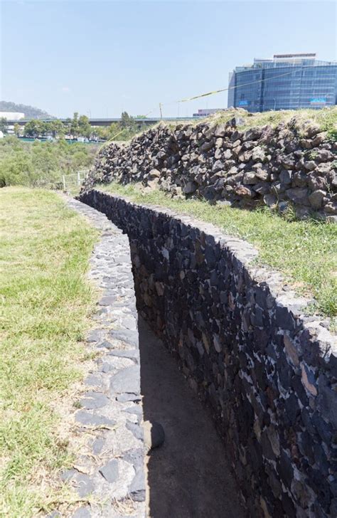 Cuicuilco: Mexico City's Forgotten Round Pyramid - Sailingstone Travel