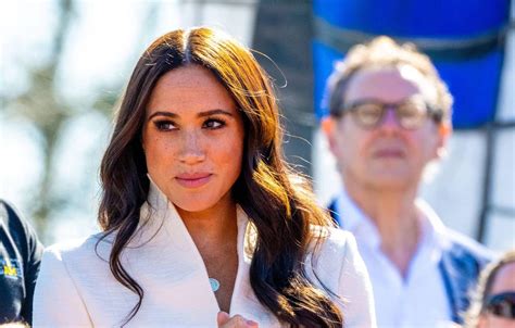 Meghan Markle Called A Hypocrite After NSFW '90210' Scene Resurfaces