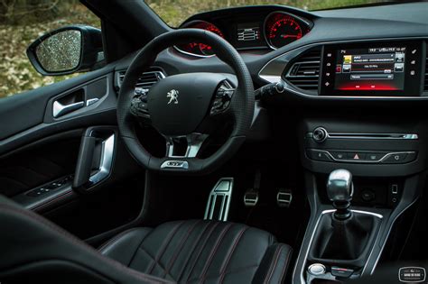 essai-peugeot-308-GT-205-interieur-59 - Le Blog de Viinz