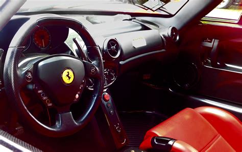 Ferrari Enzo Interior