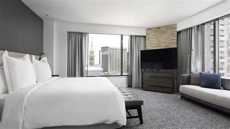 Four Seasons Executive Suite | Denver Luxury Suites | Four Seasons Denver