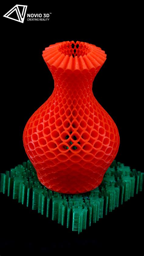 Impressive 3D Printed Flower Vase with 3D Printed Mat #3dprintedmodel #3dprint #3dprinting # ...