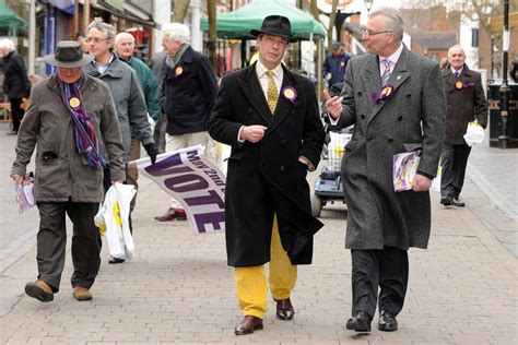 UKIP leader Nigel Farage hits out at HS2 | Express & Star