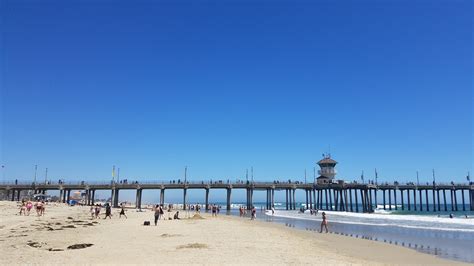 Huntington Beach Pier, Huntington Beach holiday accommodation: holiday ...