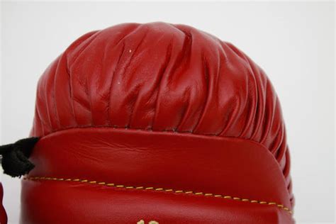 Muhammad Ali Hand Signed Boxing Glove | EBTH