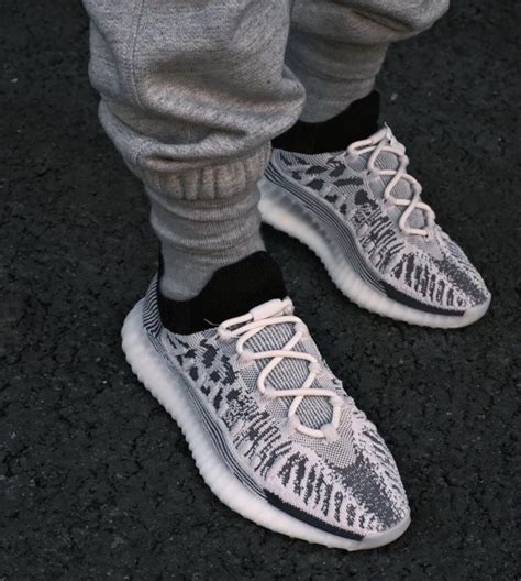 adidas Yeezy Boost 350 V2 CMPCT Panda Release Date | SBD