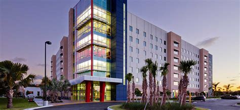 Florida Atlantic University | Overview | Plexuss.com