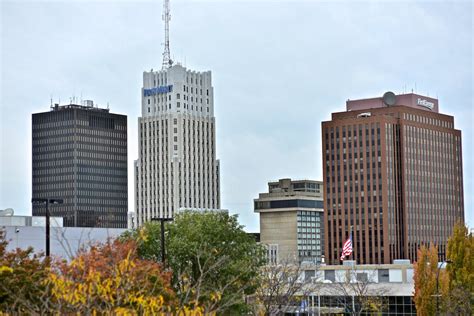 Long-running Akron City Center Hotel closes after fire citations - cleveland.com