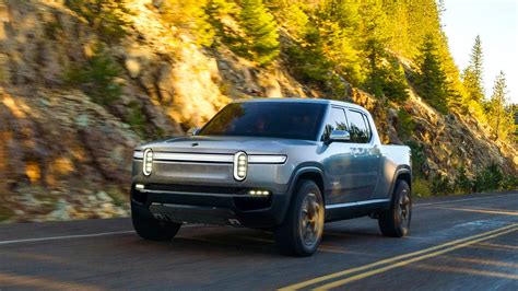 Ford invests in Rivian: Ford backs electric truck startup with $500M