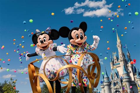 Walt Disney World Shares First Look at New Mickey and Minnie Mouse Costumes