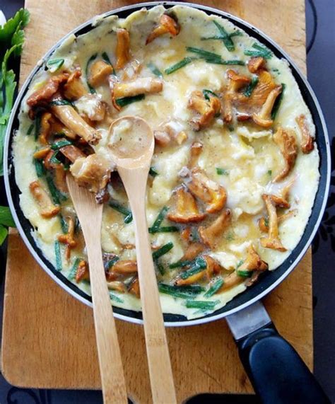 Best Mushroom Omelette Recipe — Eatwell101