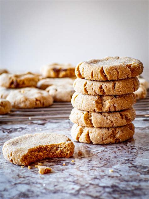 Oat Flour Peanut Butter Cookies - The Nessy Kitchen