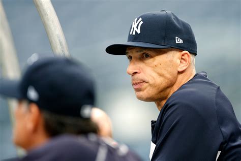 Joe Girardi Catcher / Yankees manager Joe Girardi speaks at Brunswick School : Joe girardi is an ...