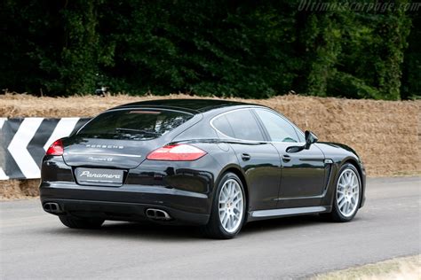 Porsche Panamera 4S - 2009 Goodwood Festival of Speed