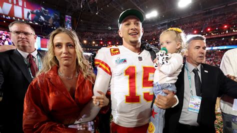 Patrick Mahomes Shares Photo With Family At Disneyland After Super Bowl ...