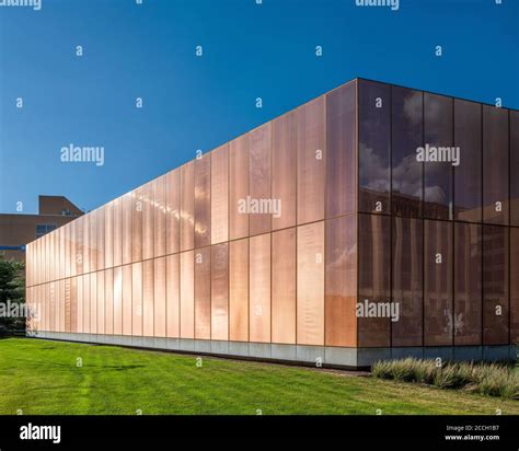 Des Moines Central Library Stock Photo - Alamy