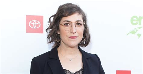 Mayim Bialik Likely Has a Tattoo on Her Neck and Many Ear Piercings