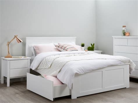 Contemporary Bedroom Sets / Modern Bedroom Furniture And Platform Beds ...