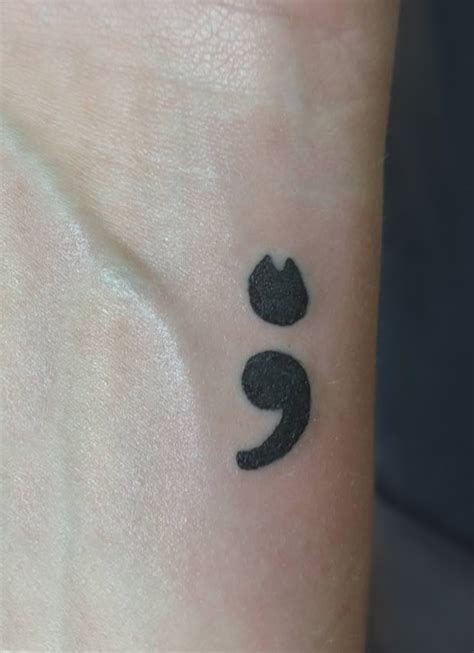 79 Minimalist Tattoo Ideas That Will Inspire You To Get Inked | Bored Panda