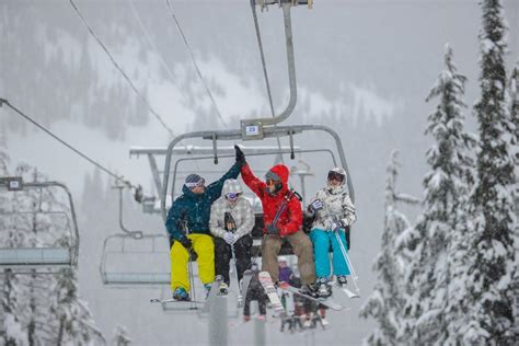 White Pass Ski Area is the Perfect Place for Family Traditions ...